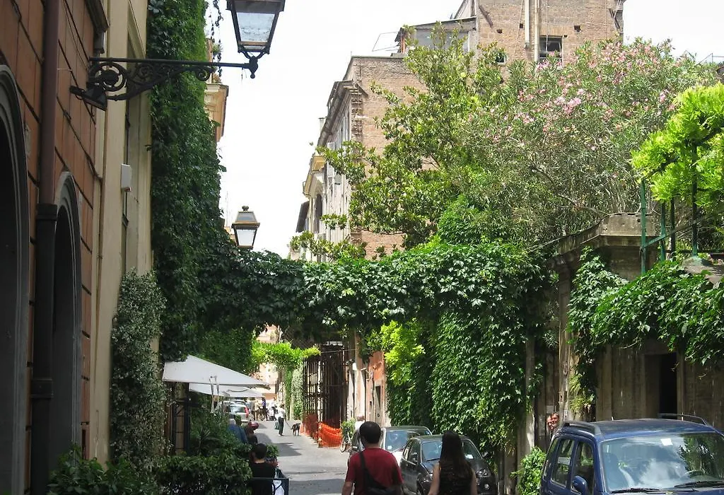 Margutta'S Garden-1
